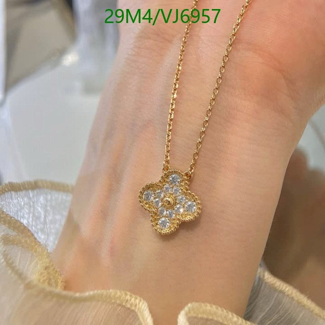 Van Cleef & Arpels-Jewelry Code: VJ6957 $: 29USD