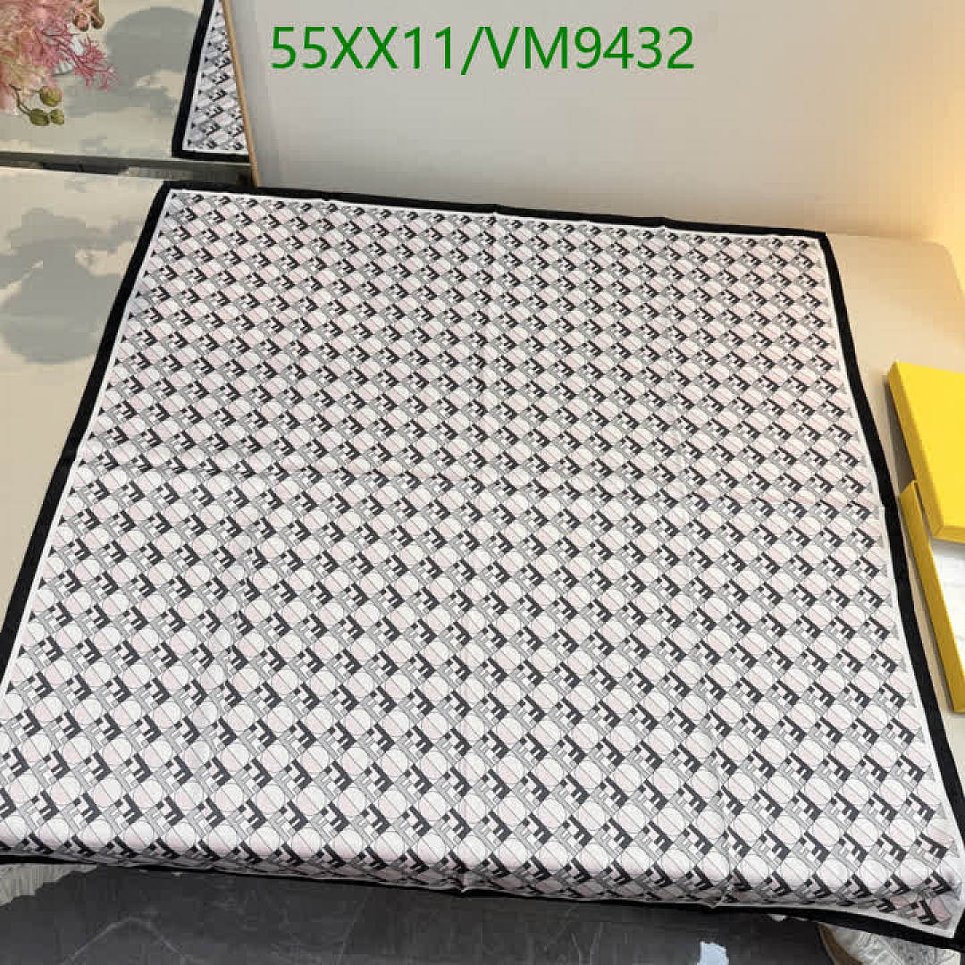Fendi-Scarf Code: VM9432 $: 55USD