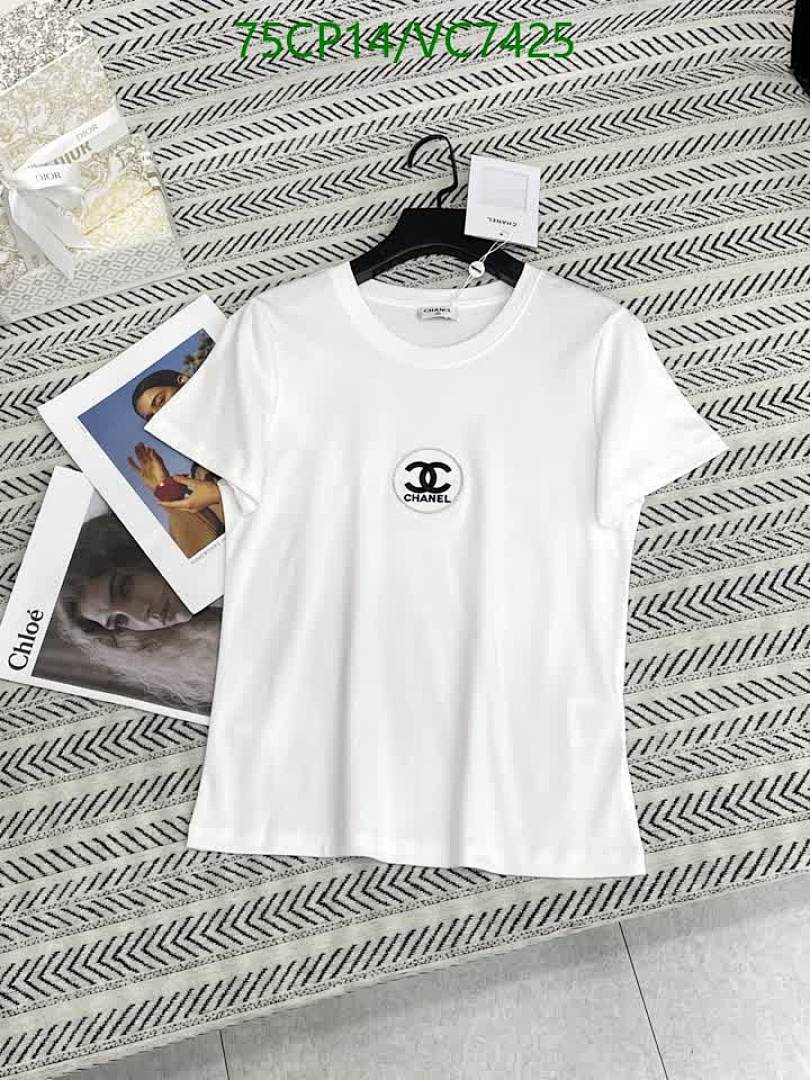 Chanel-Clothing Code: VC7425 $: 75USD