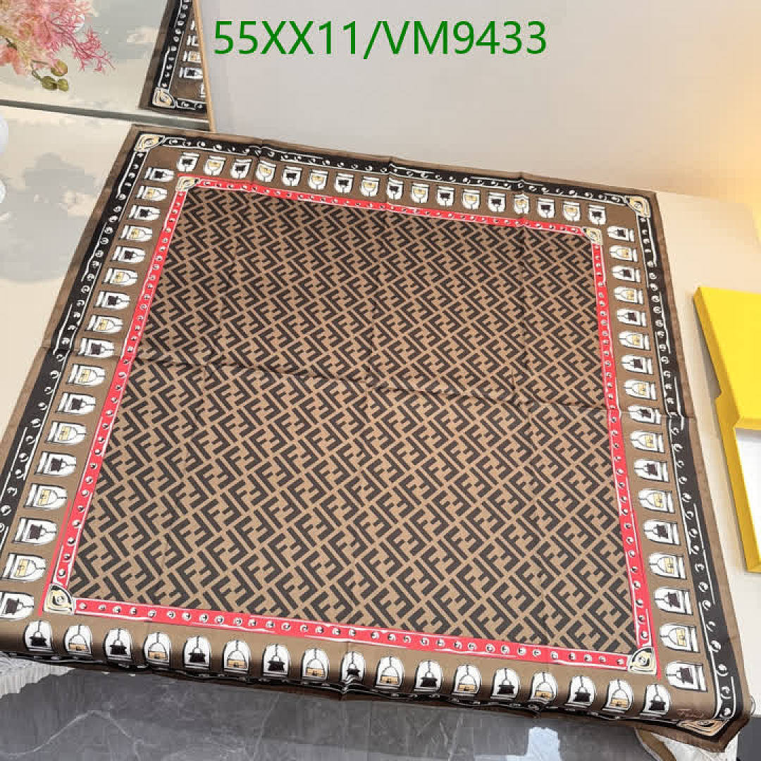 Fendi-Scarf Code: VM9433 $: 55USD
