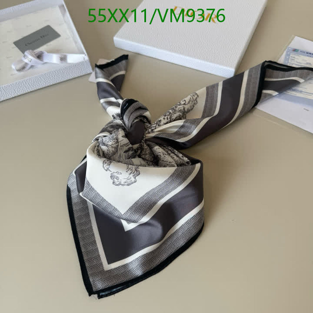 Dior-Scarf Code: VM9376 $: 55USD