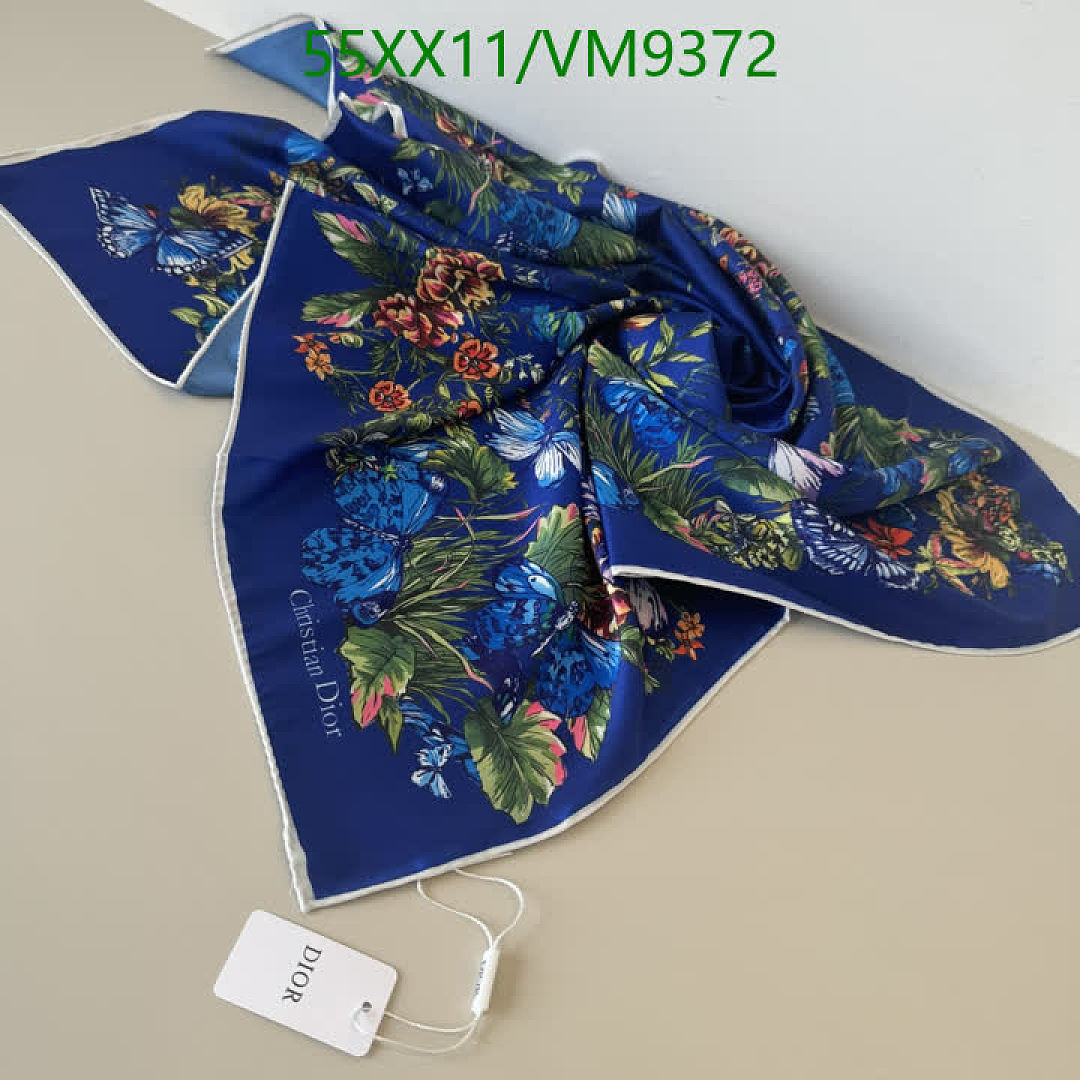 Dior-Scarf Code: VM9372 $: 55USD