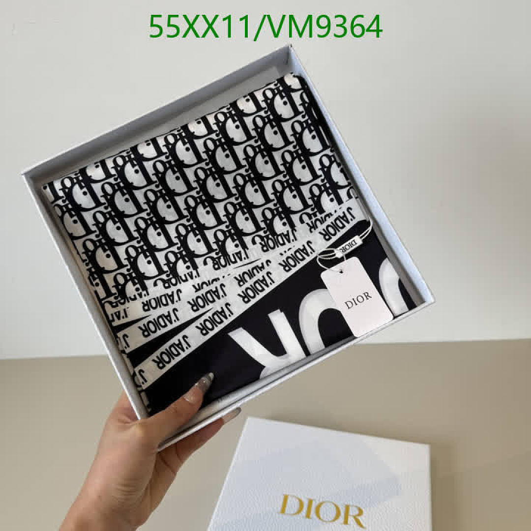 Dior-Scarf Code: VM9364 $: 55USD