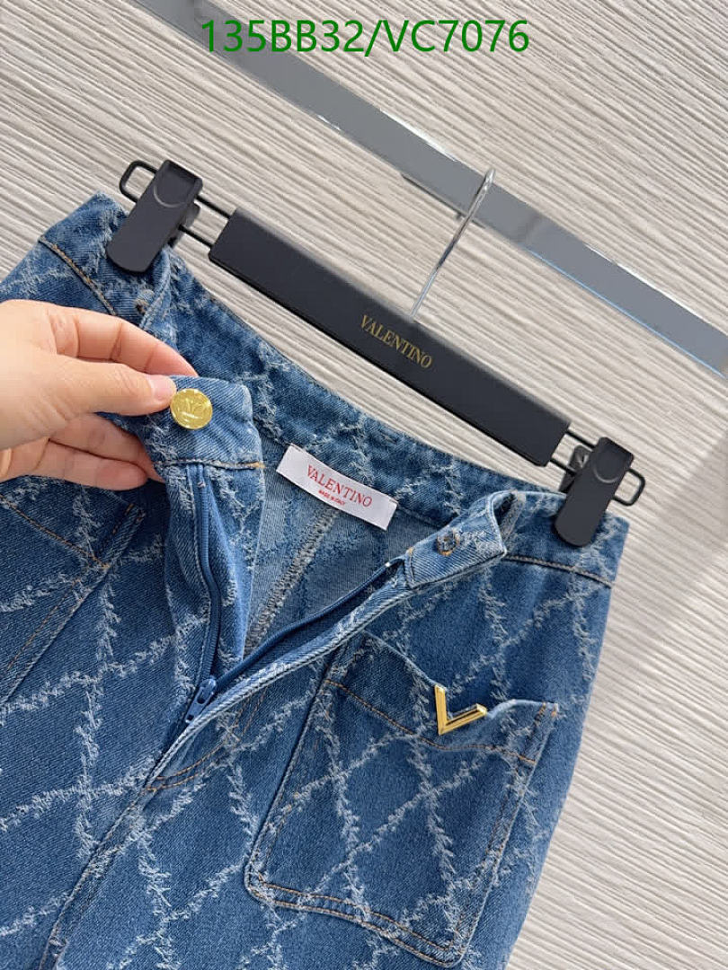 Valentino-Clothing Code: VC7076 $: 135USD