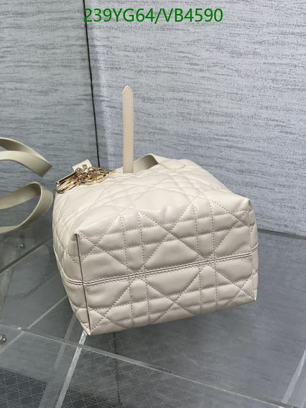 Dior-Bag-Mirror Quality Code: VB4590 $: 239USD