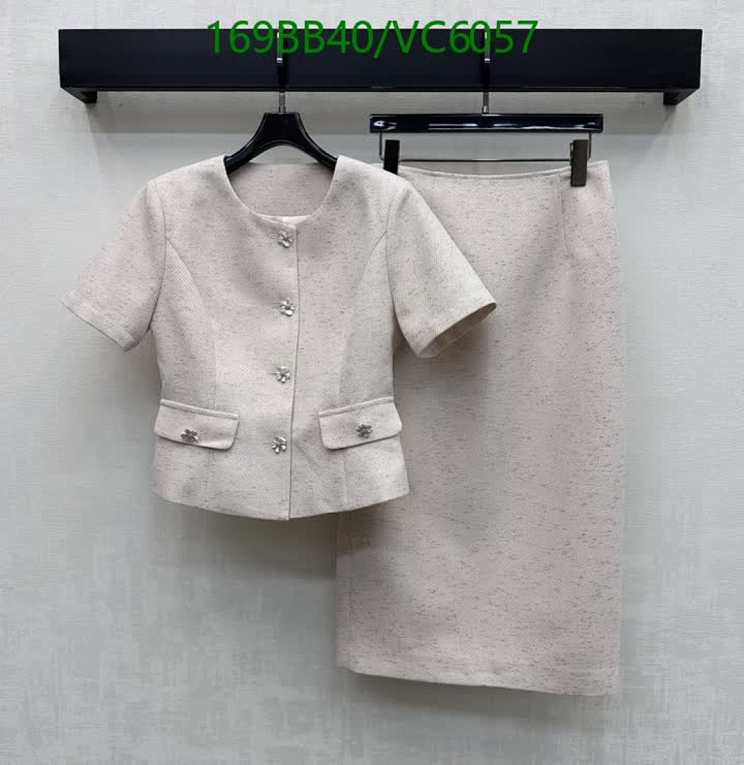Chanel-Clothing Code: VC6057 $: 169USD