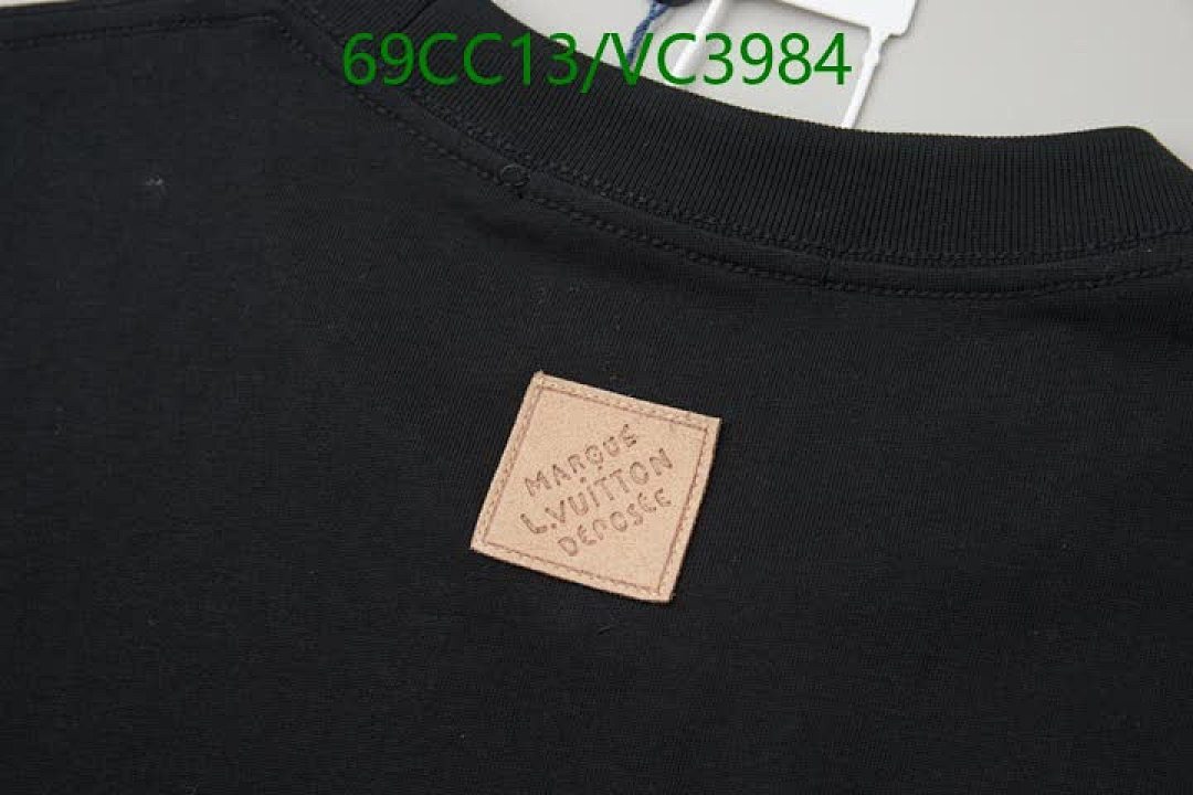 LV-Clothing Code: VC3984 $: 69USD