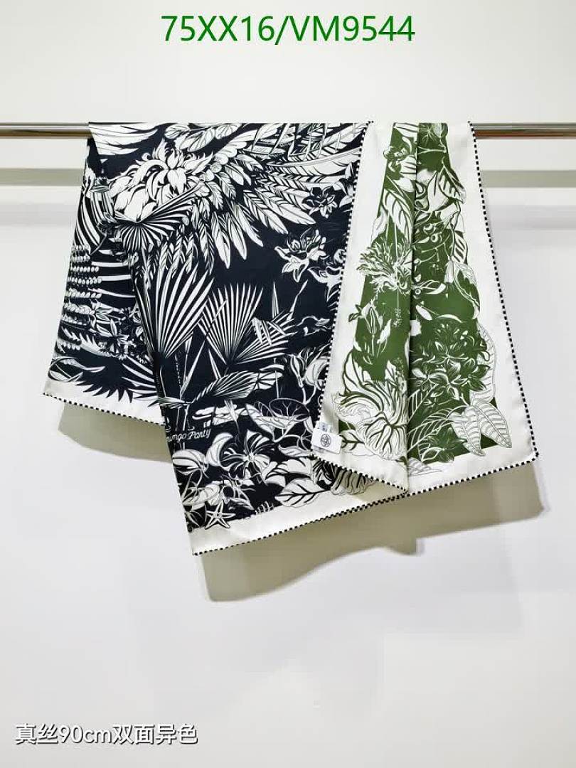 Hermes-Scarf Code: VM9544 $: 75USD