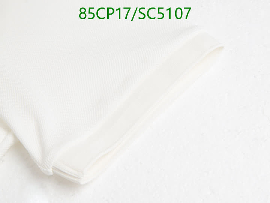Burberry-Clothing Code: SC5107 $: 85USD