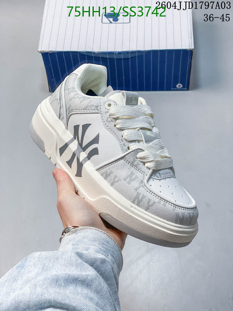 Nike-Men shoes Code: SS3742 $: 75USD