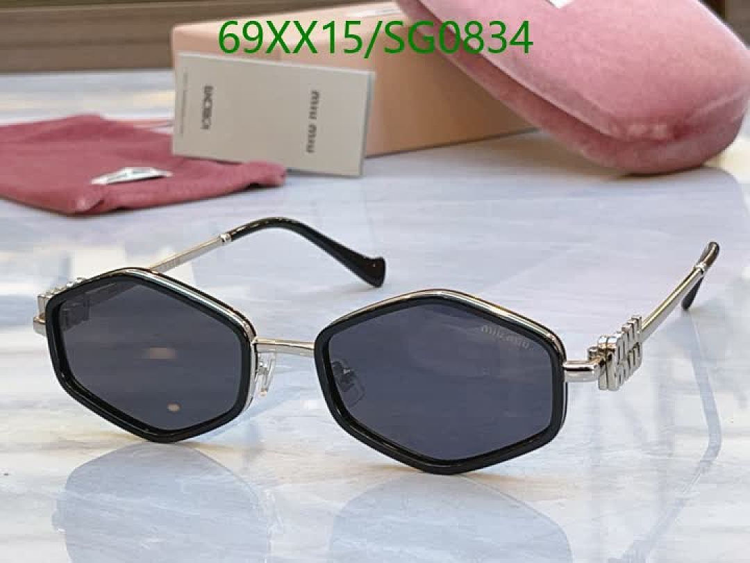 Miu Miu-Glasses Code: SG0834 $: 69USD