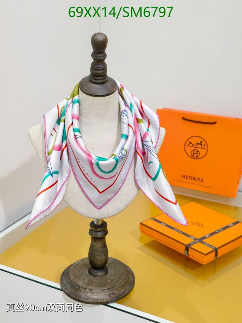 Hermes-Scarf Code: SM6797 $: 69USD
