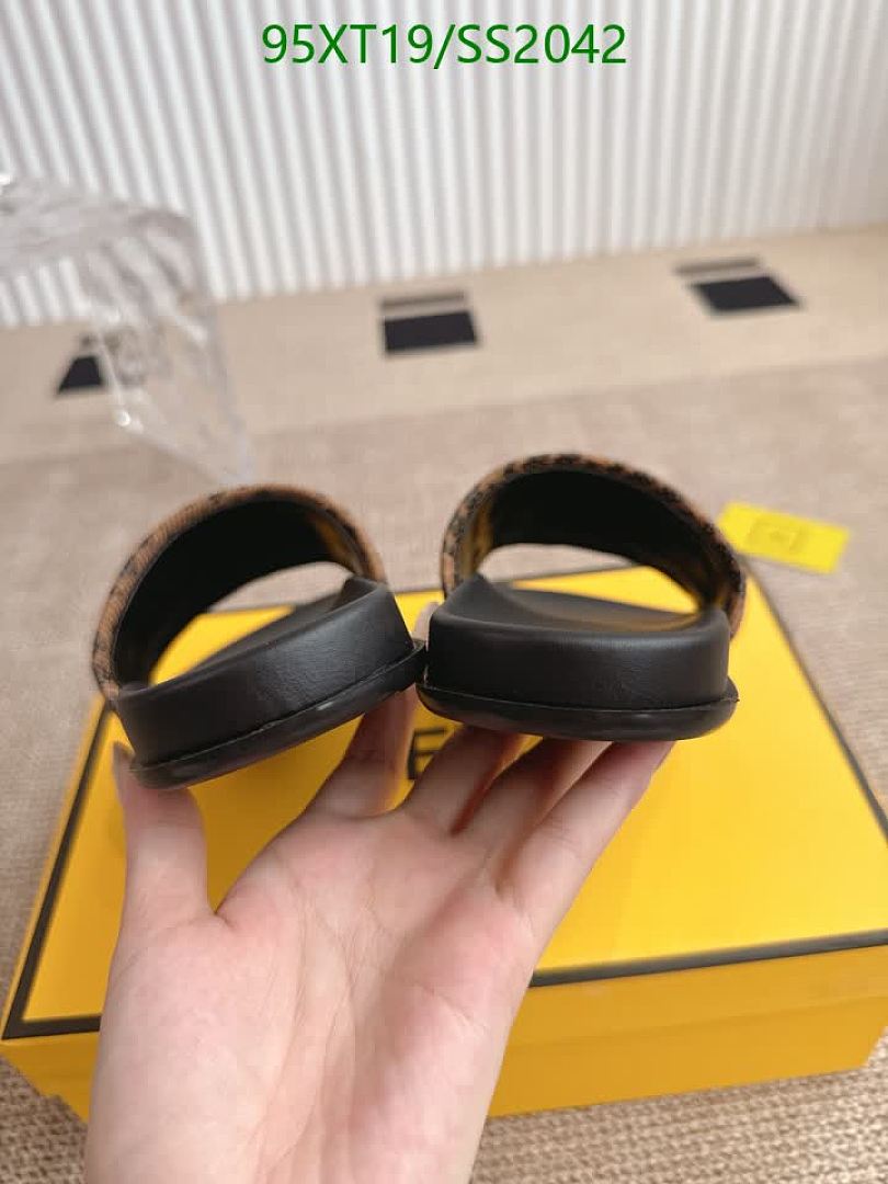 Fendi-Women Shoes Code: SS2042 $: 95USD