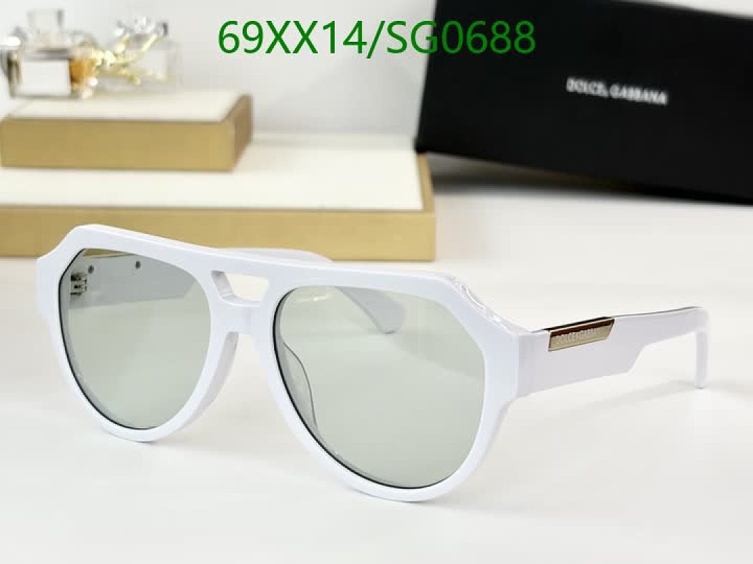 D&G-Glasses Code: SG0688 $: 69USD