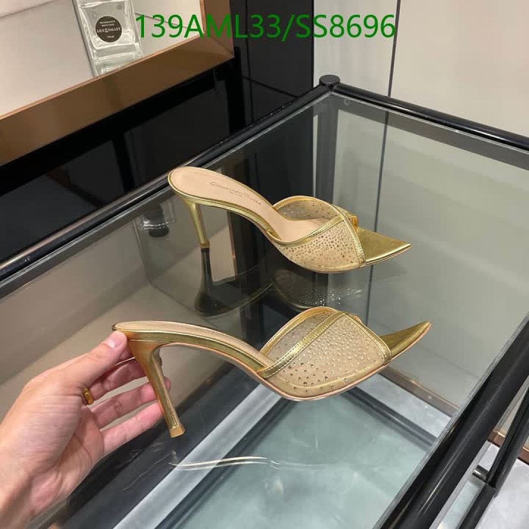 Gianvito Rossi-Women Shoes Code: SS8696 $: 139USD