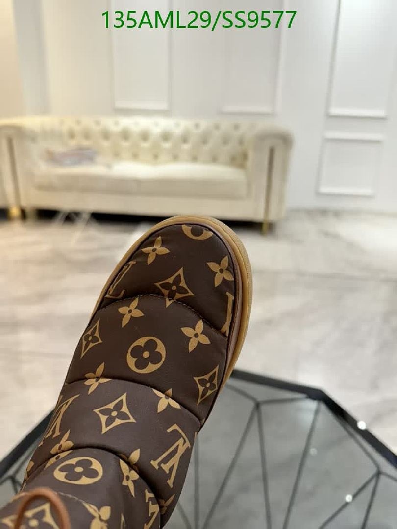 Boots-Women Shoes Code: SS9577 $: 135USD