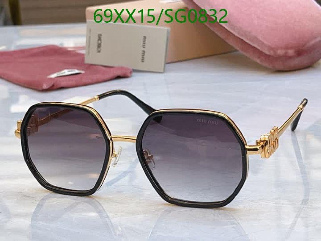 Miu Miu-Glasses Code: SG0832 $: 69USD