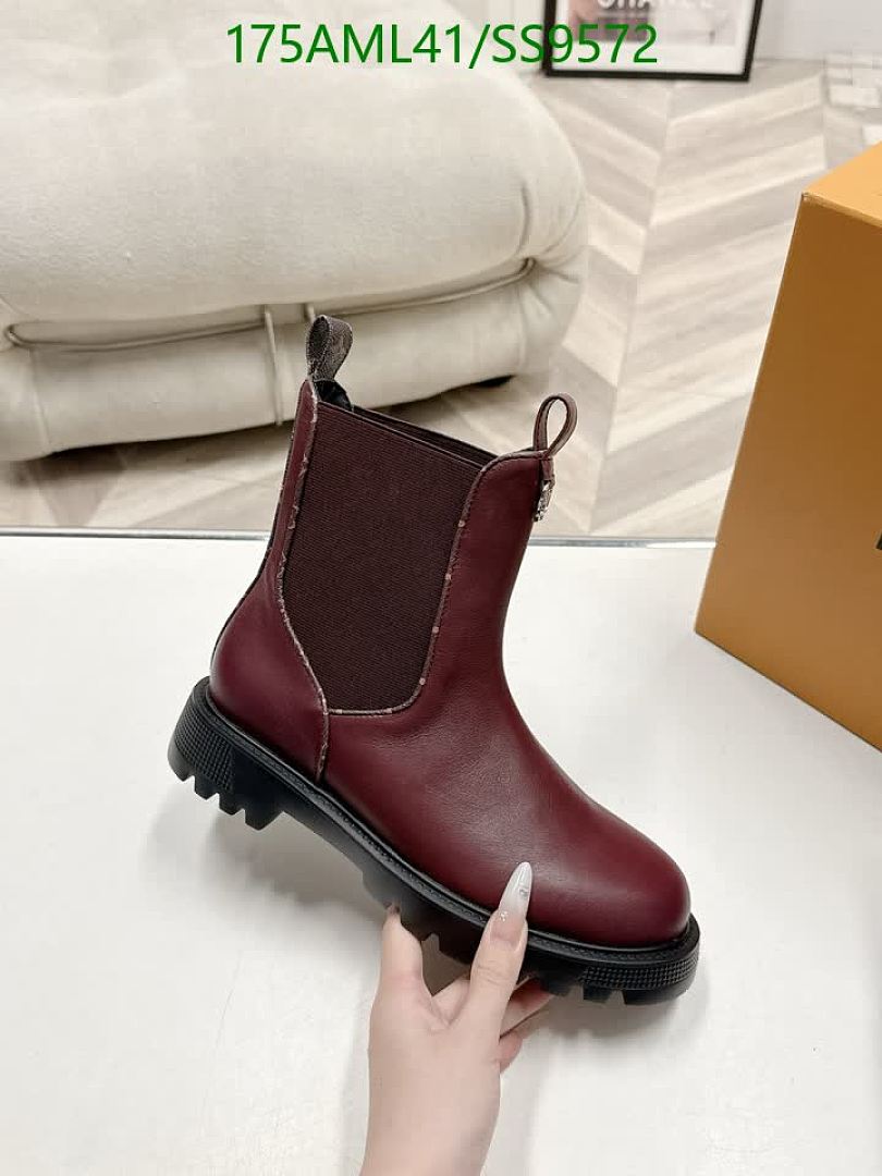 Boots-Women Shoes Code: SS9572 $: 175USD