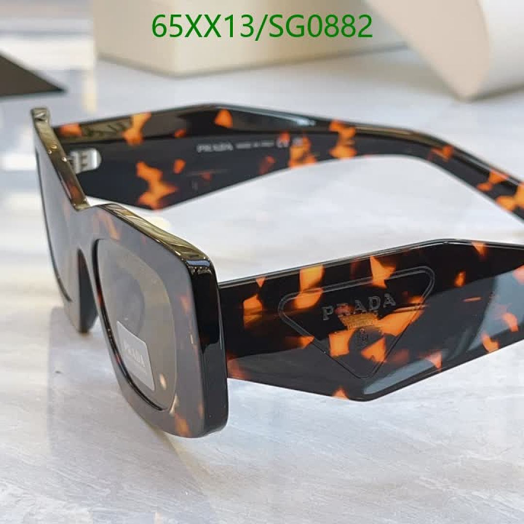 Prada-Glasses Code: SG0882 $: 65USD