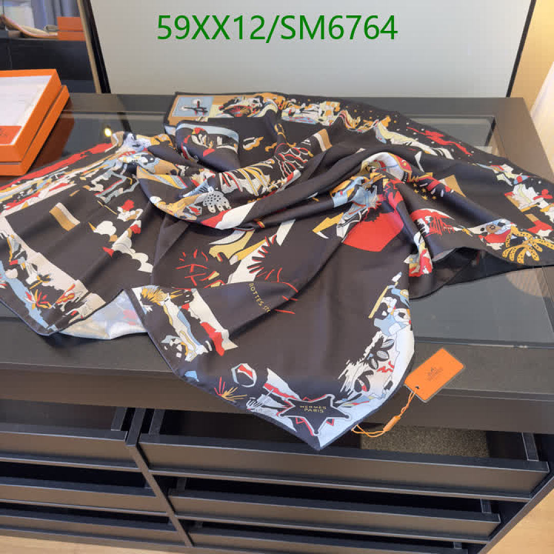 Hermes-Scarf Code: SM6764 $: 59USD