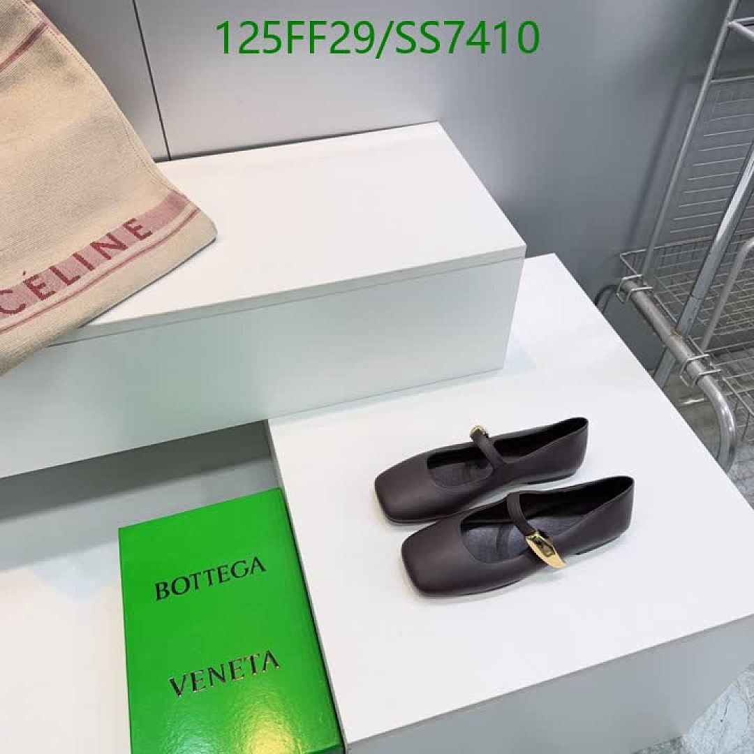 BV-Women Shoes Code: SS7410 $: 125USD