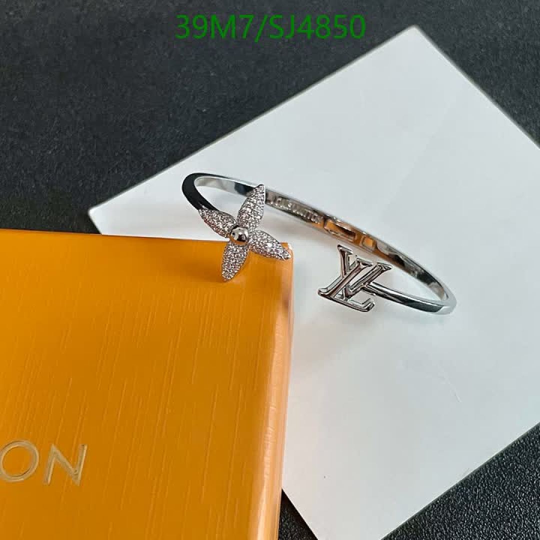 LV-Jewelry Code: SJ4850 $: 39USD
