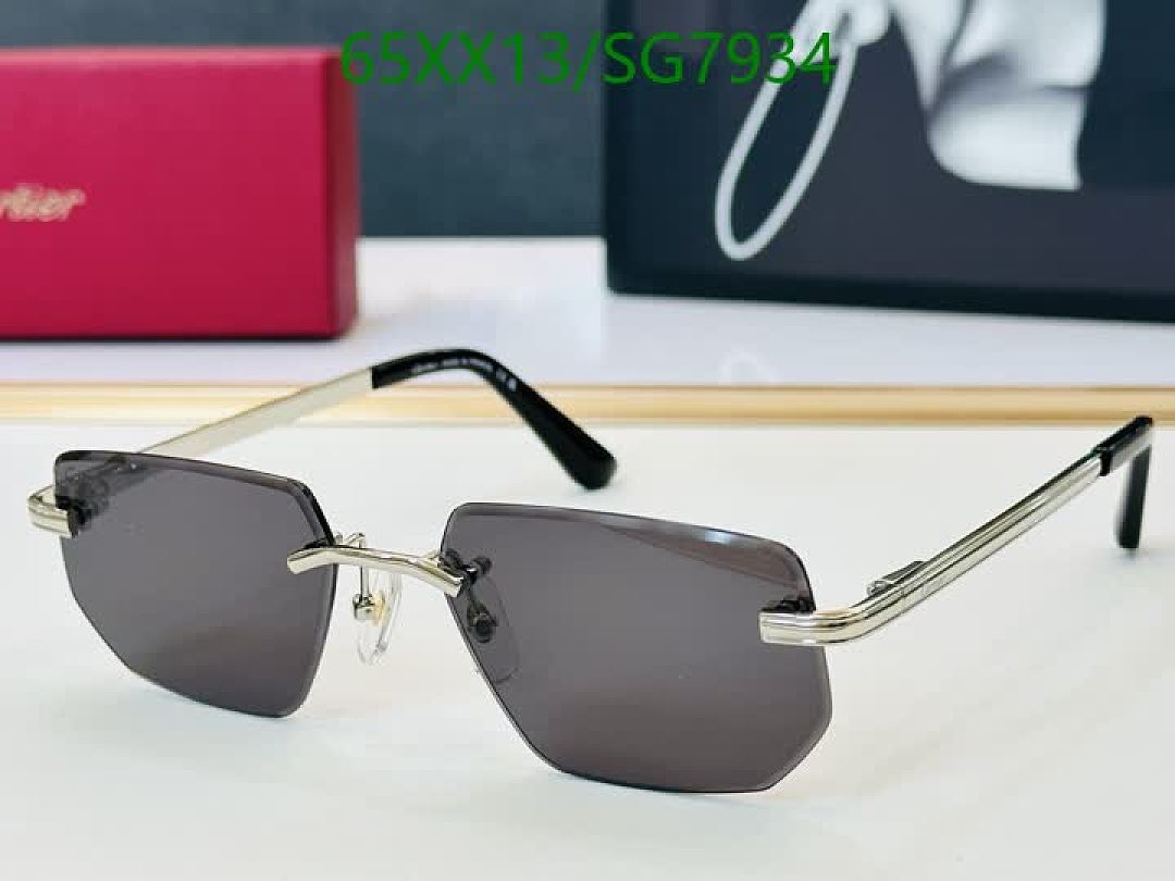 Cartier-Glasses Code: SG7934 $: 65USD