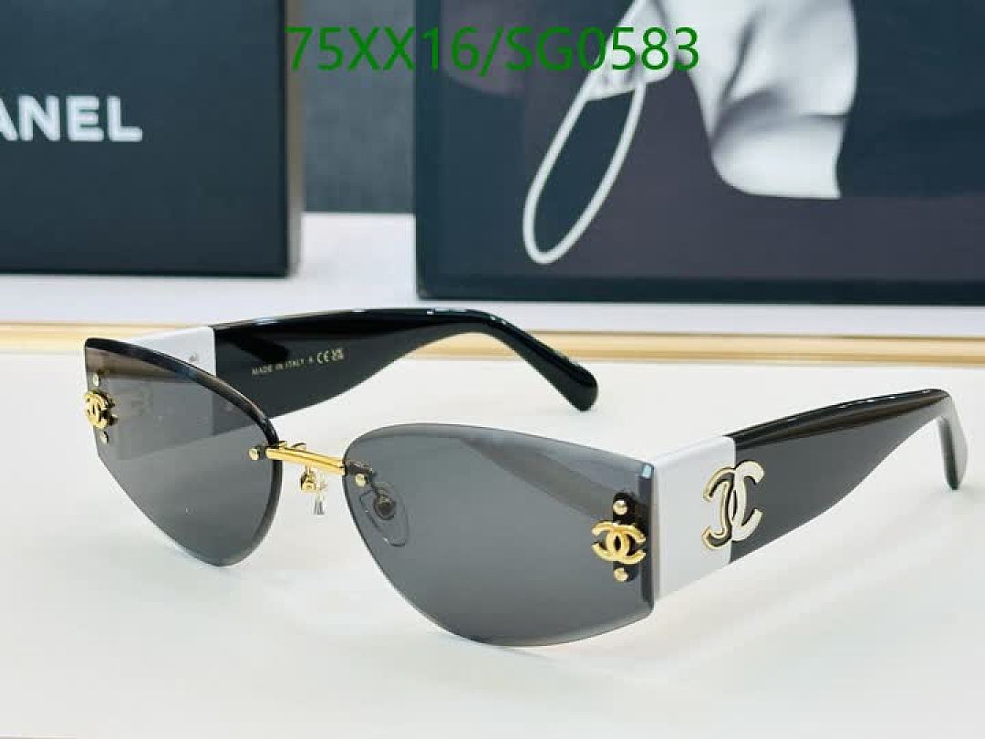 Chanel-Glasses Code: SG0583 $: 75USD