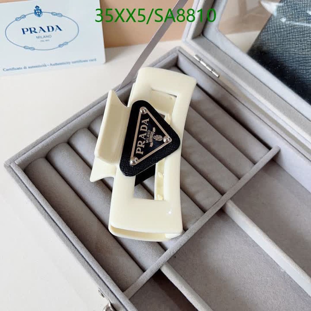 Prada-Headband Code: SA8810 $: 35USD