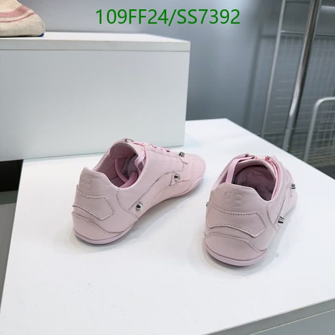 Balenciaga-Women Shoes Code: SS7392 $: 109USD