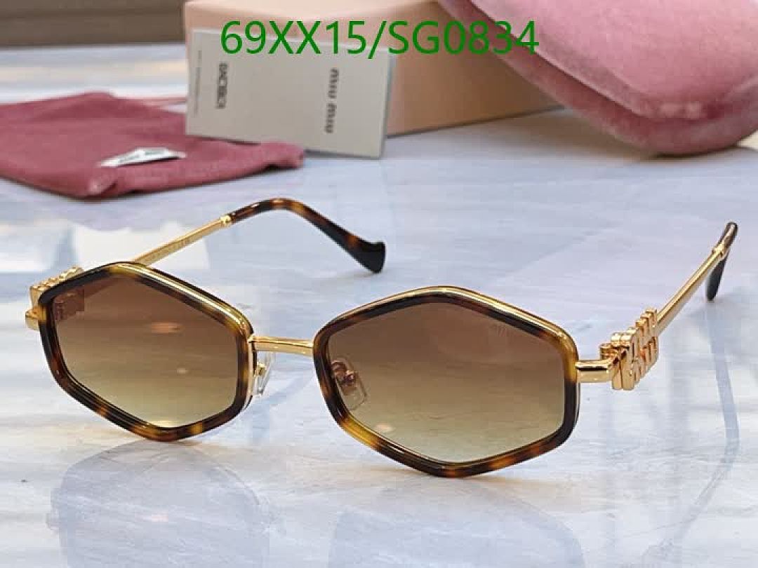 Miu Miu-Glasses Code: SG0834 $: 69USD