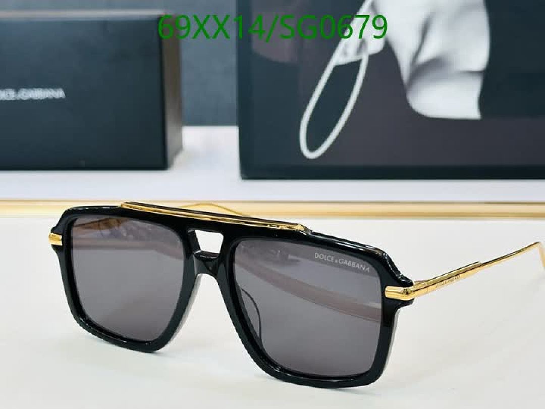 D&G-Glasses Code: SG0679 $: 69USD