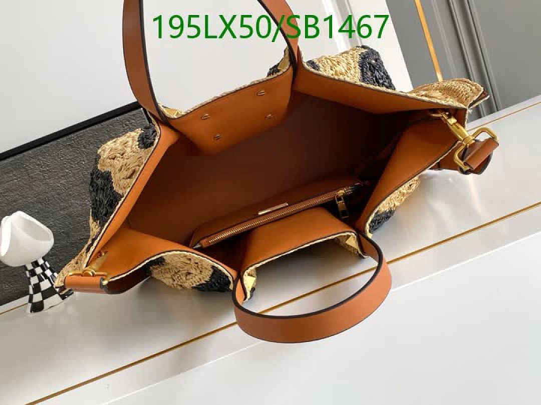 Valentino-Bag-4A Quality Code: SB1467 $: 195USD