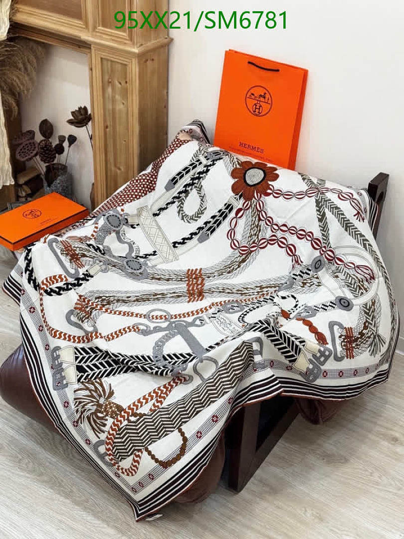 Hermes-Scarf Code: SM6781 $: 95USD