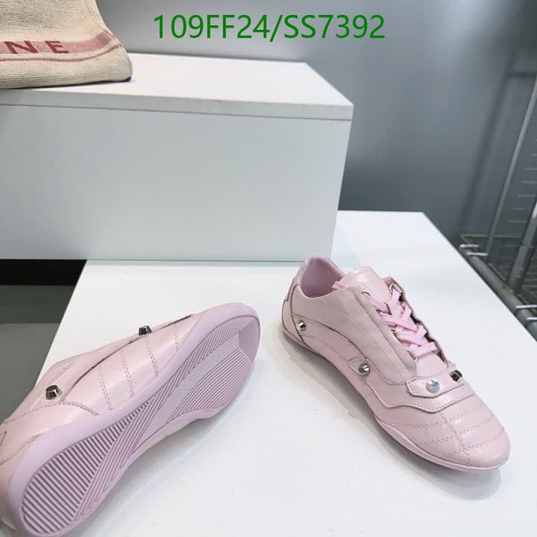 Balenciaga-Women Shoes Code: SS7392 $: 109USD