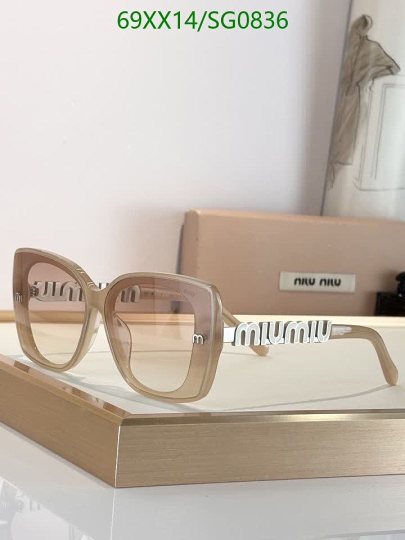 Miu Miu-Glasses Code: SG0836 $: 69USD