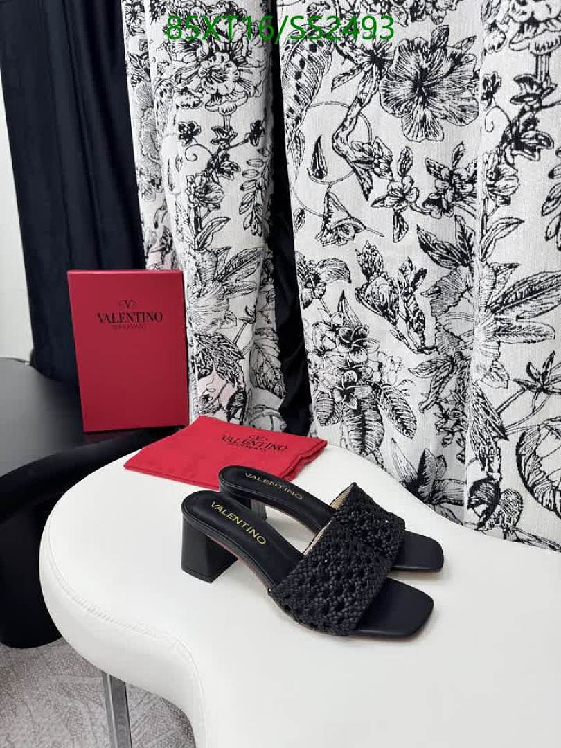 Valentino-Women Shoes Code: SS2493 $: 85USD