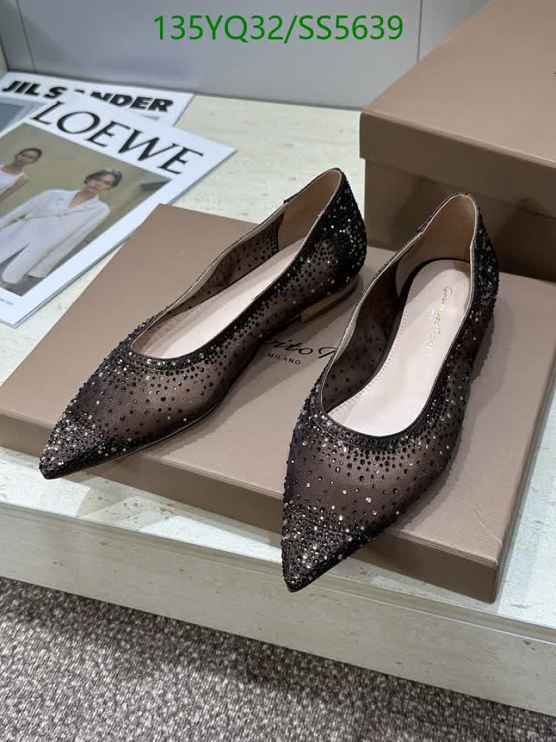 Gianvito Rossi-Women Shoes Code: SS5639 $: 135USD