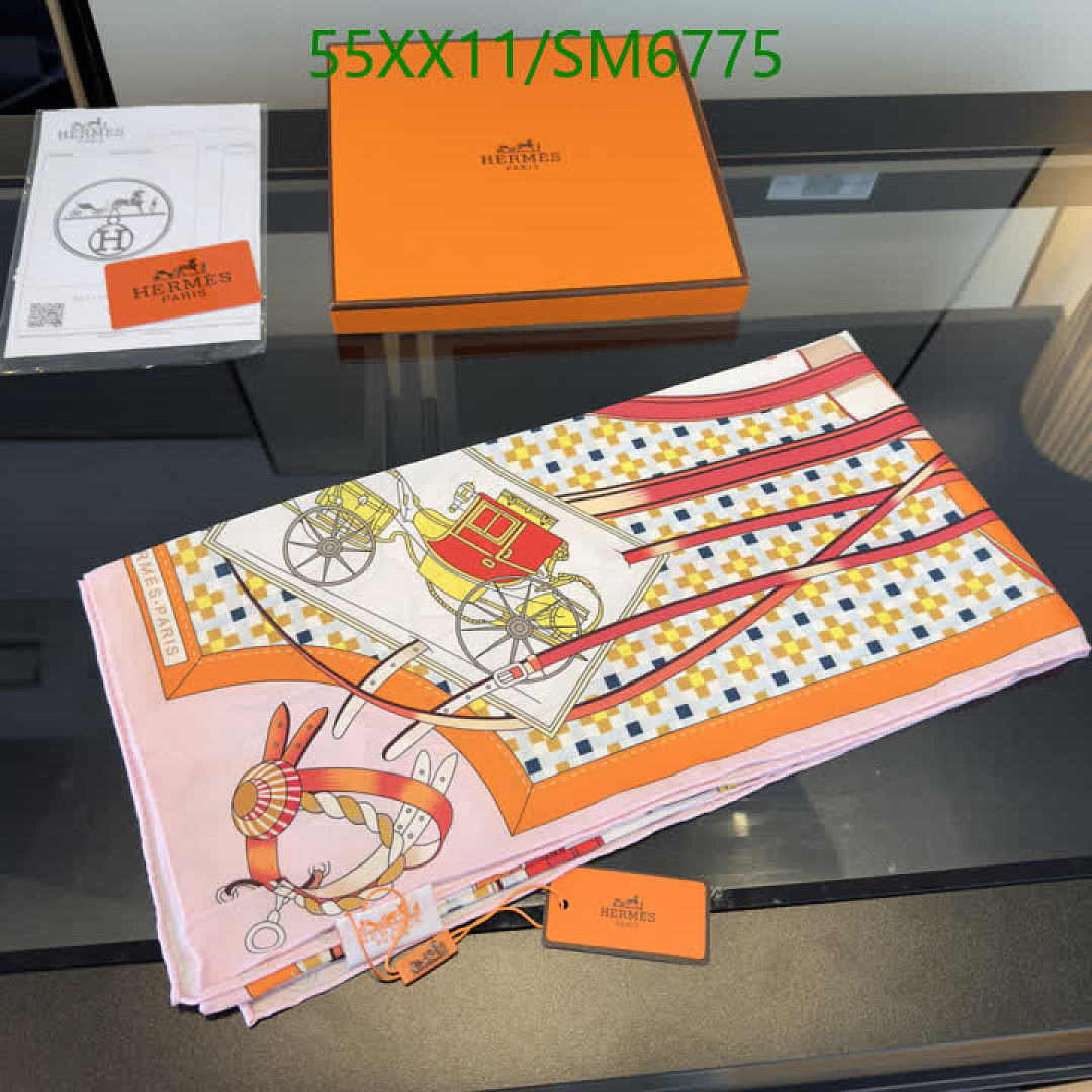 Hermes-Scarf Code: SM6775 $: 55USD