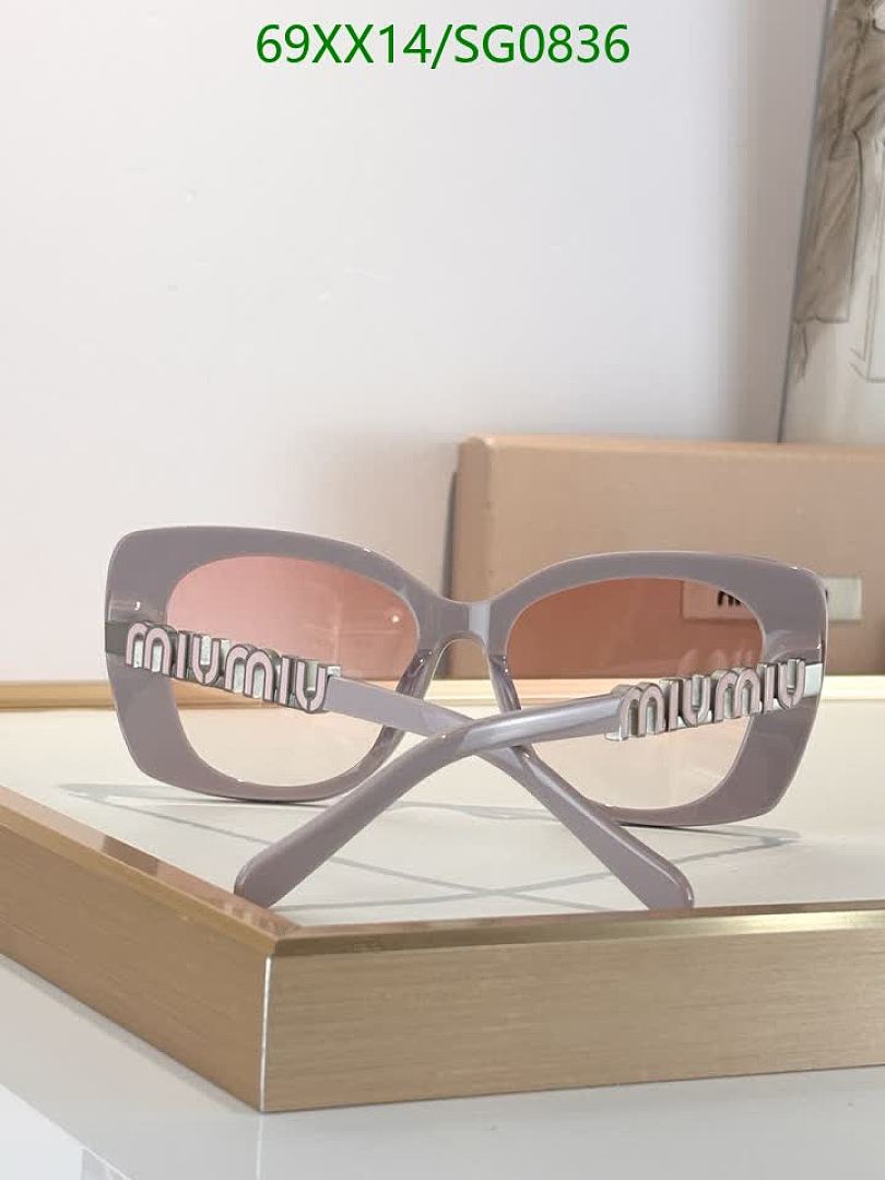 Miu Miu-Glasses Code: SG0836 $: 69USD