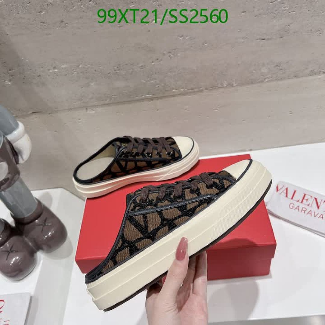 Valentino-Men shoes Code: SS2560 $: 99USD