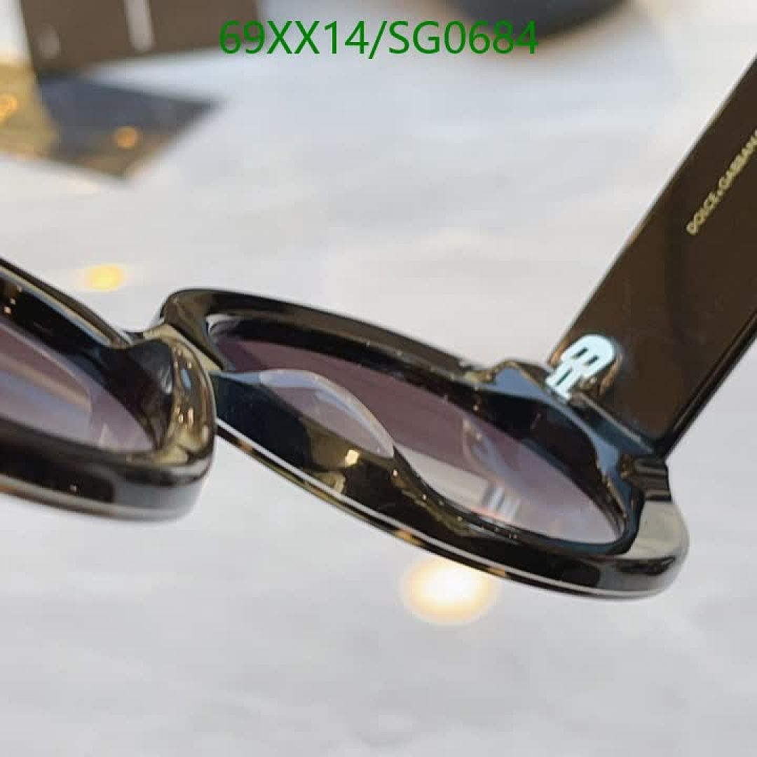 D&G-Glasses Code: SG0684 $: 69USD