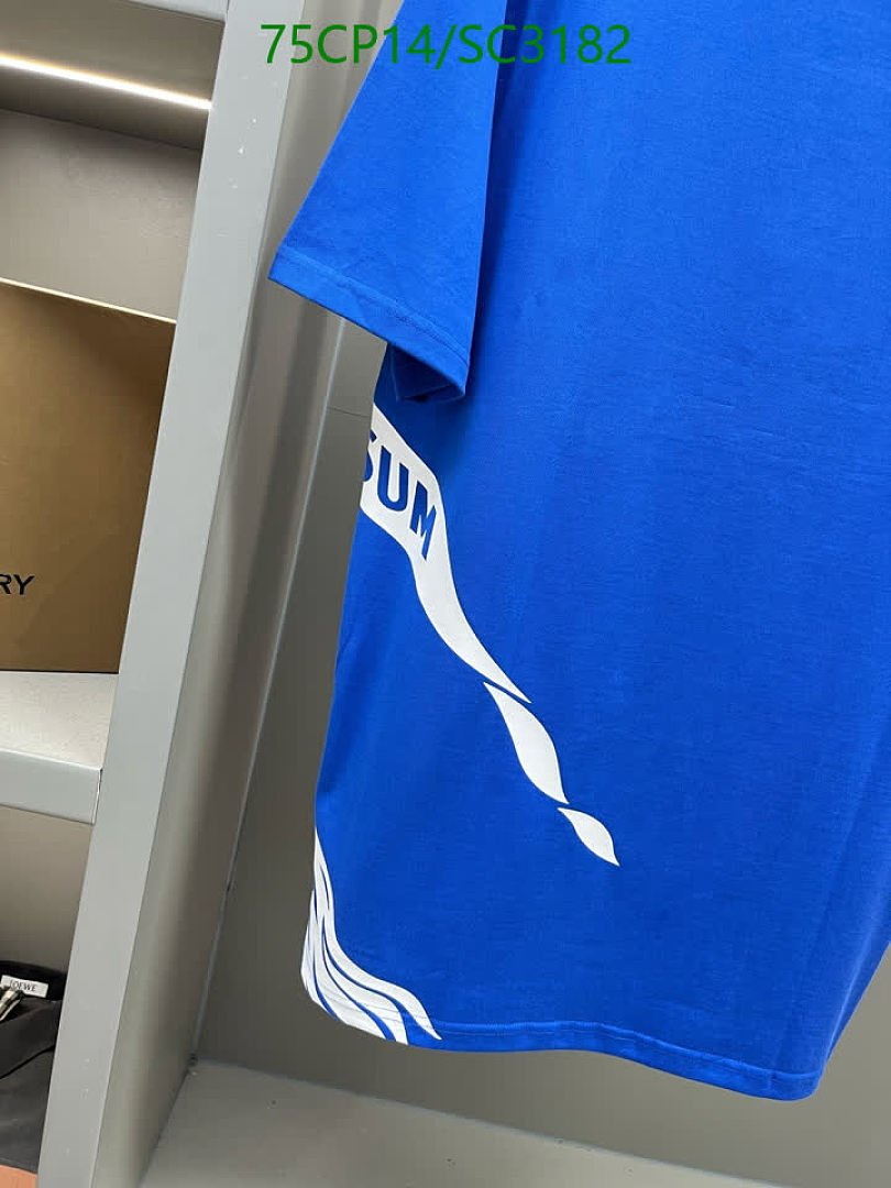Burberry-Clothing Code: SC3182 $: 75USD