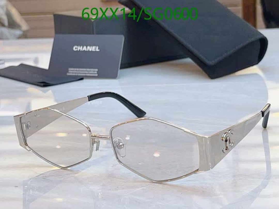 Chanel-Glasses Code: SG0600 $: 69USD