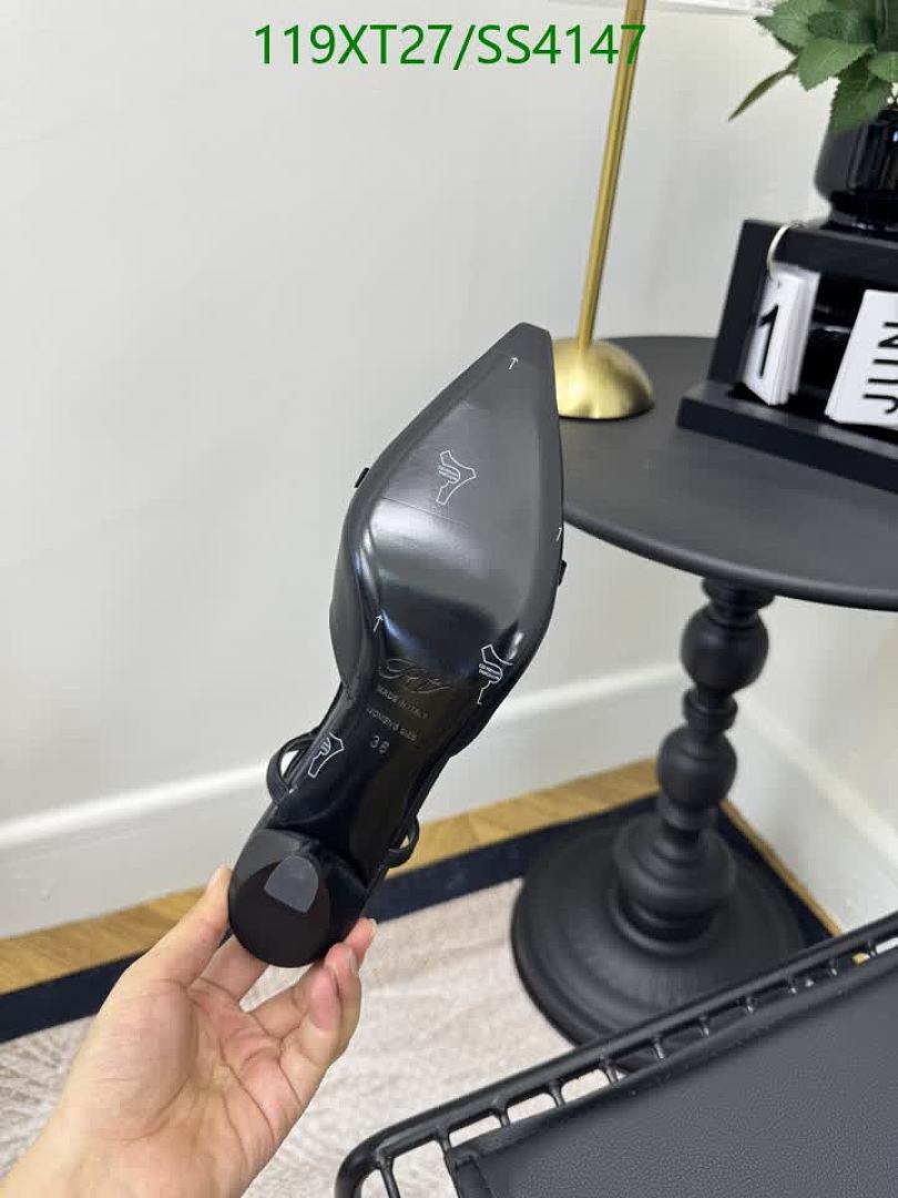 Roger Vivier-Women Shoes Code: SS4147 $: 119USD