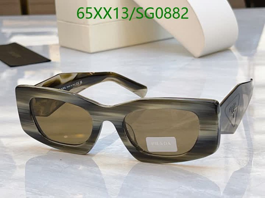Prada-Glasses Code: SG0882 $: 65USD