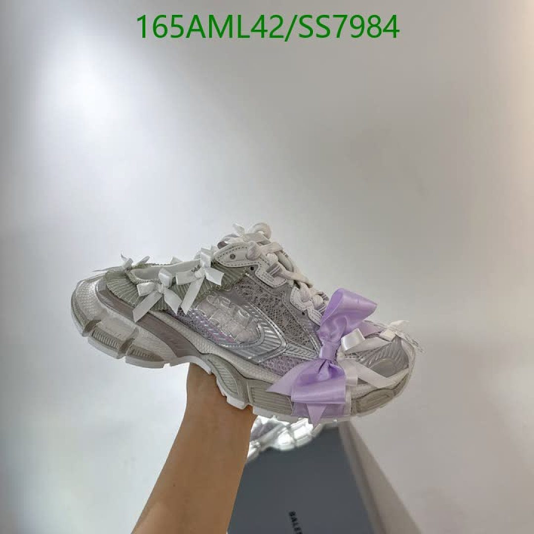 Balenciaga-Women Shoes Code: SS7984 $: 165USD