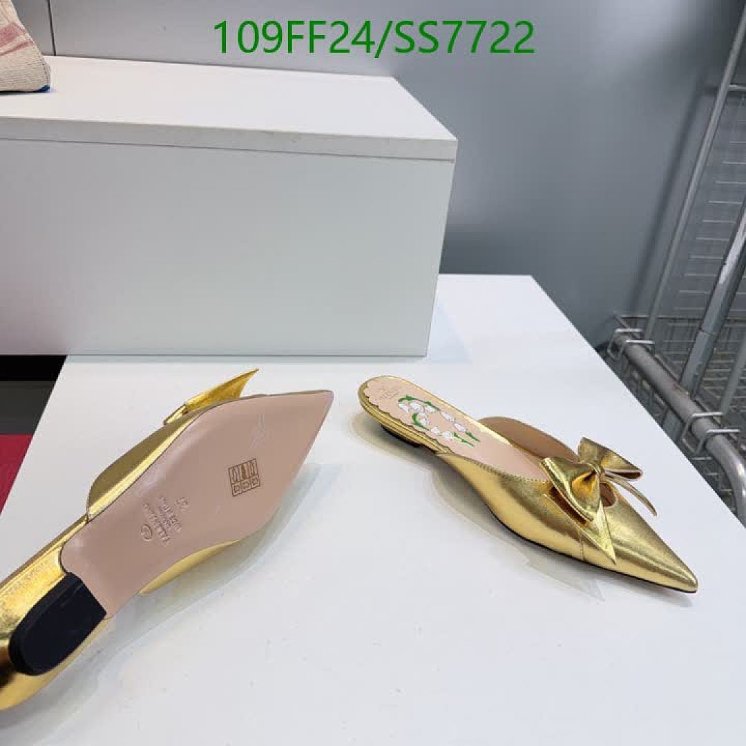 Valentino-Women Shoes Code: SS7722 $: 109USD