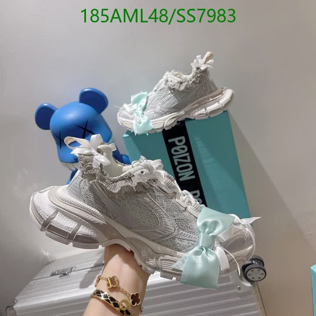 Balenciaga-Women Shoes Code: SS7983 $: 185USD