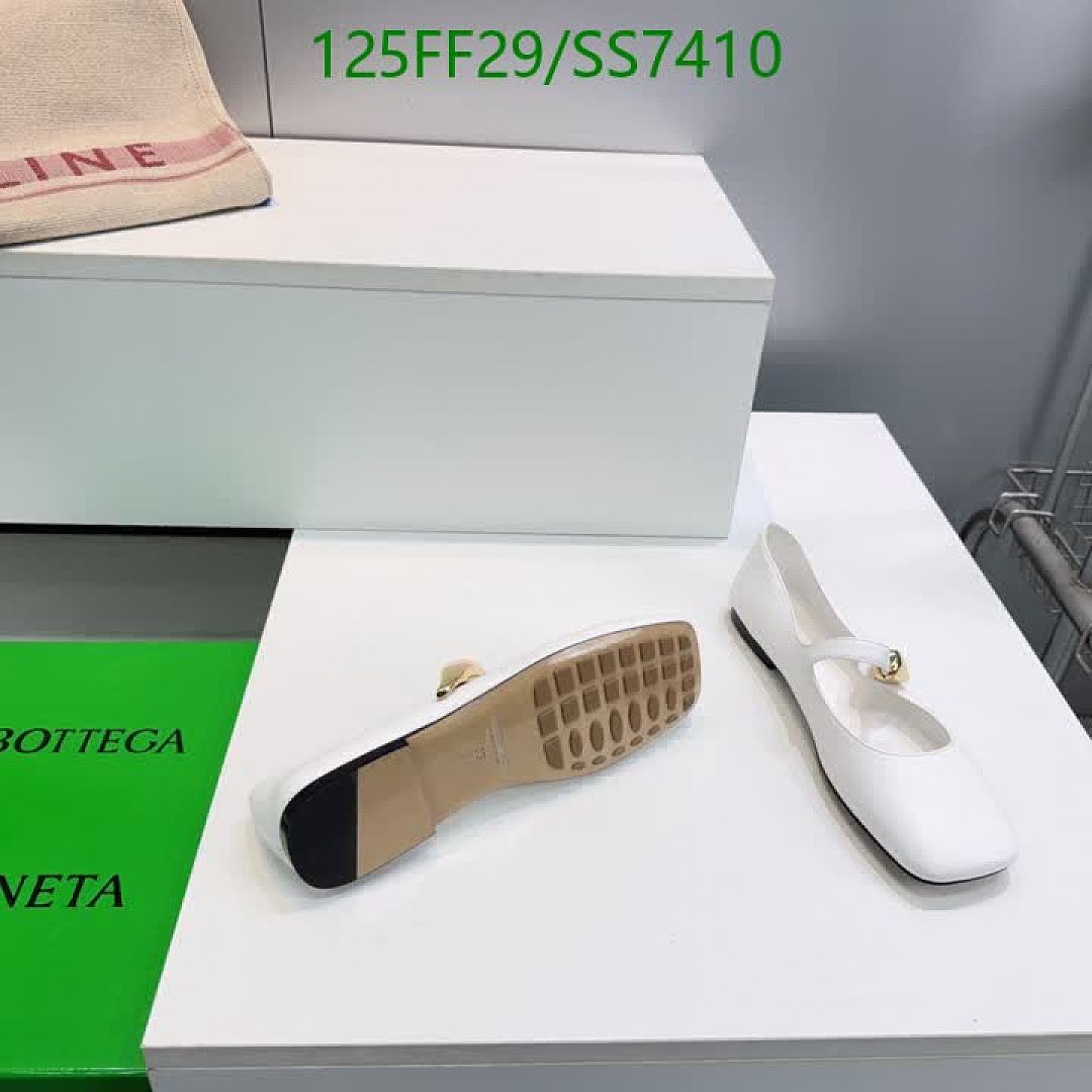 BV-Women Shoes Code: SS7410 $: 125USD